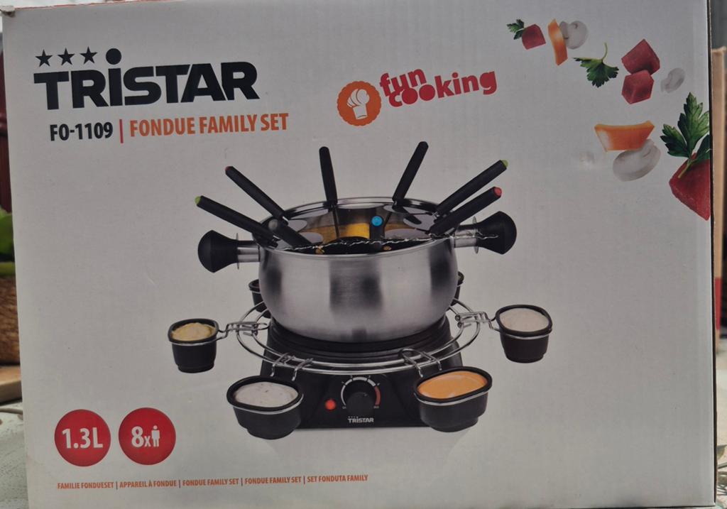 Te koop nog nieuwe fondueset., Witgoed en Apparatuur, Fonduesets, Nieuw, Fondueset, Elektrisch, Ophalen of Verzenden