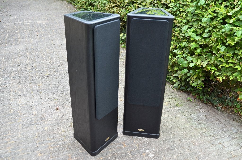 TANNOY 638 (D80) IN WERKELIJKE NIEUWSTAAT, MET SPIKES., Vloerstaande luidspreker, Zo goed als nieuw, 60 tot 120 watt, Ophalen