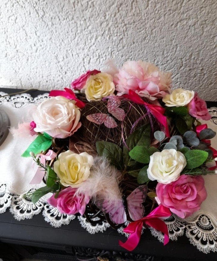 Krans met zijde bloemen en hart, Huis en Inrichting, Woonaccessoires | Kransen, Ophalen, Zo goed als nieuw
