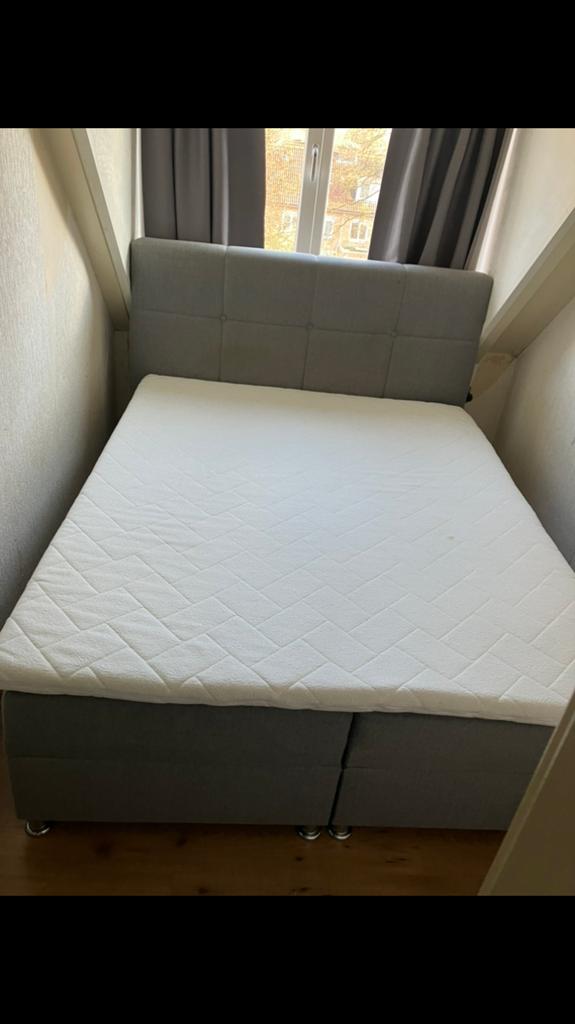 Boxspring met opbergruimte en matras, Huis en Inrichting, Slaapkamer | Boxsprings, Ophalen, Tweepersoons, 140 cm, Zo goed als nieuw