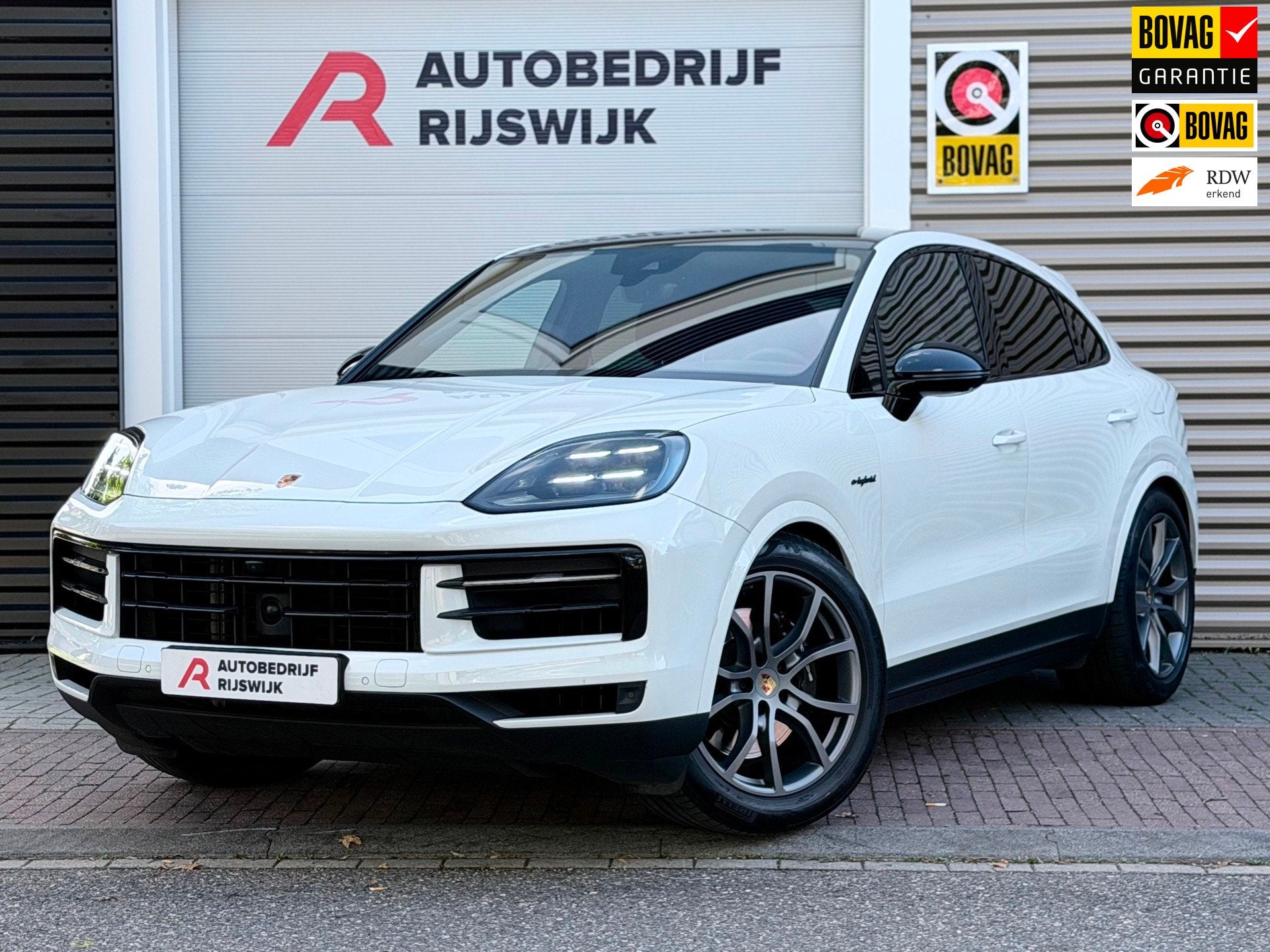 Porsche Cayenne Coupé 3.0 E-Hybrid Pano/360/Bose/Memory, Auto's, Gebruikt, Euro 6, 2995 cc, 4 stoelen