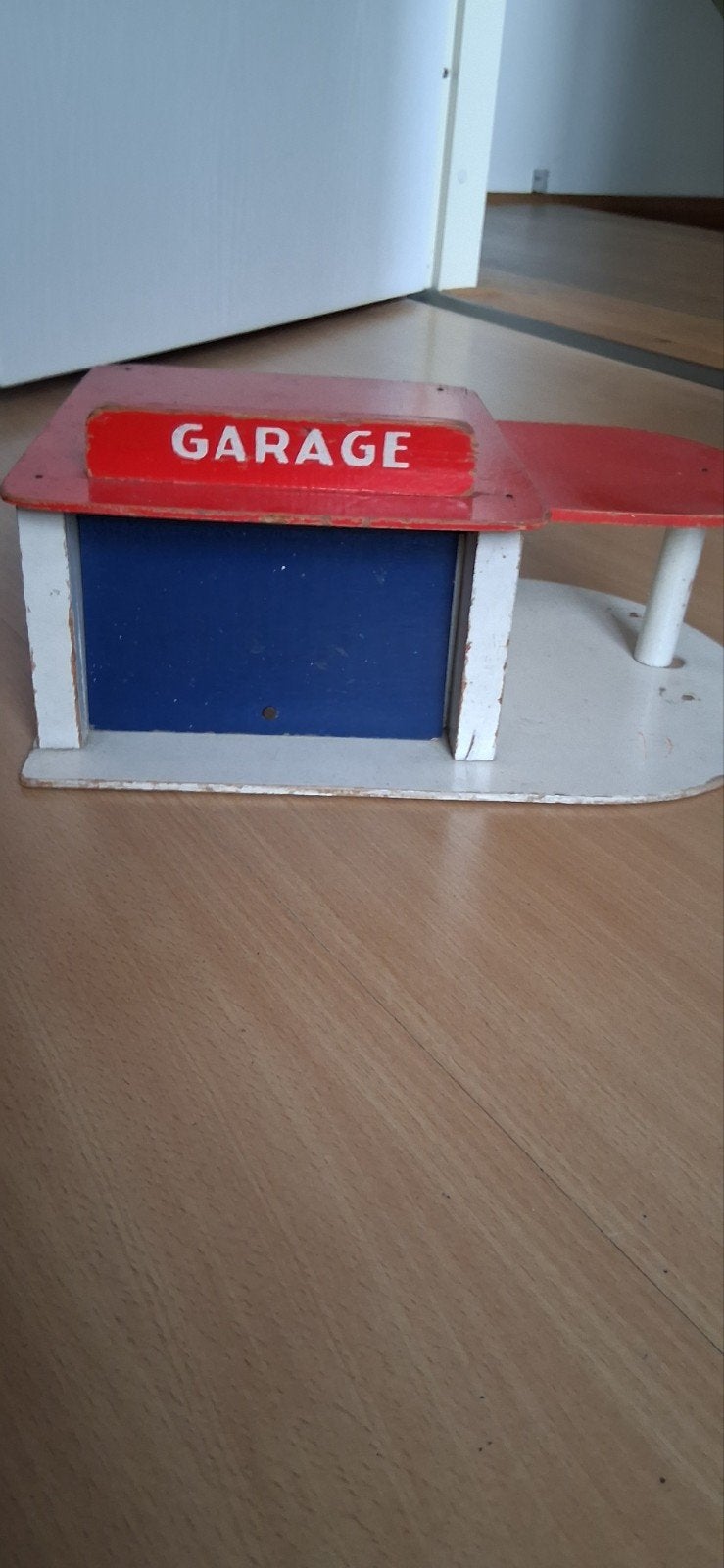 Vintage Houten Garage Speelgoed, Ophalen of Verzenden, Gebruikt, Jongen of Meisje
