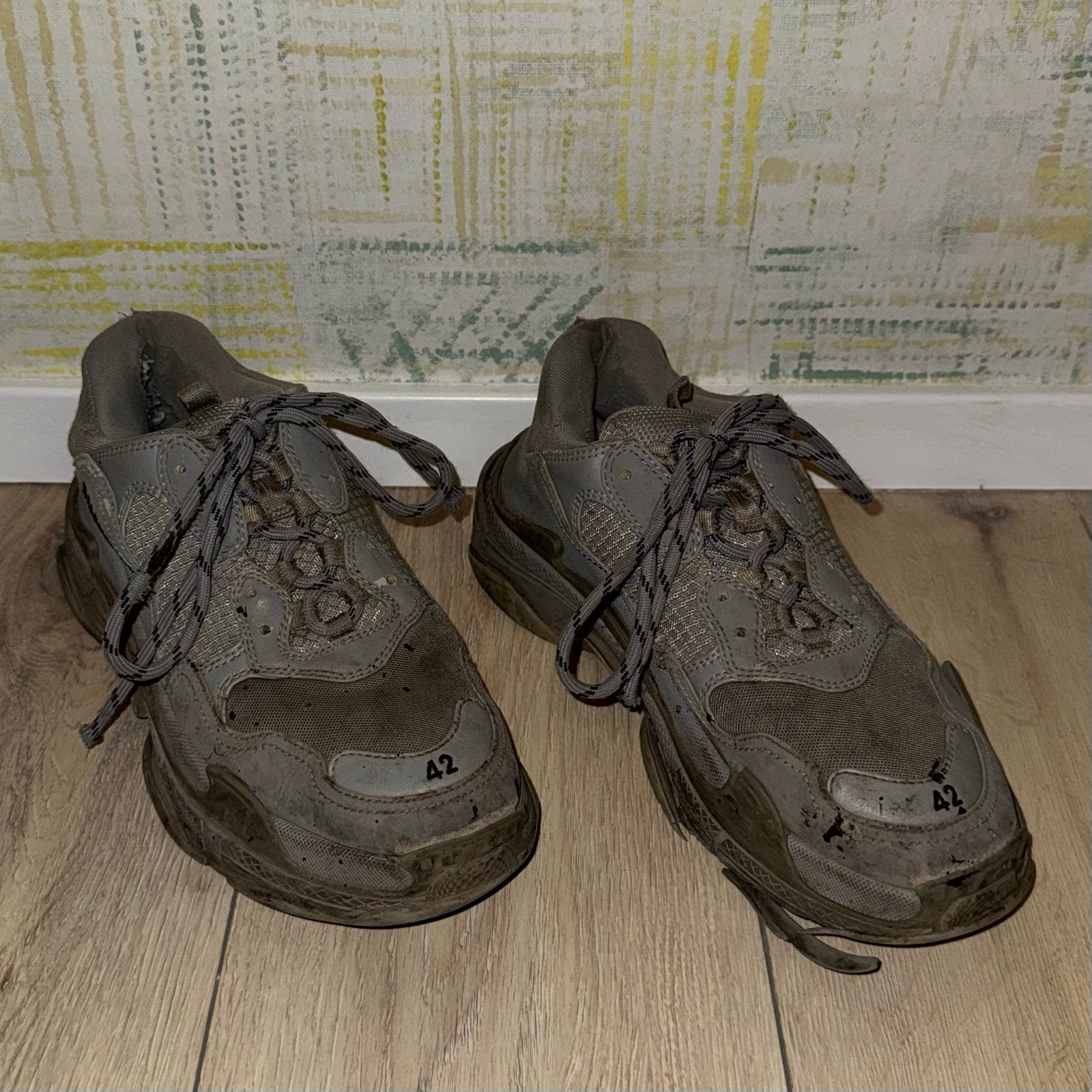 Balenciaga Triple S Sneakers Maat 42 - Gedragen, Kleding | Heren, Overige kleuren, Ophalen of Verzenden, Sneakers of Gympen, Gedragen