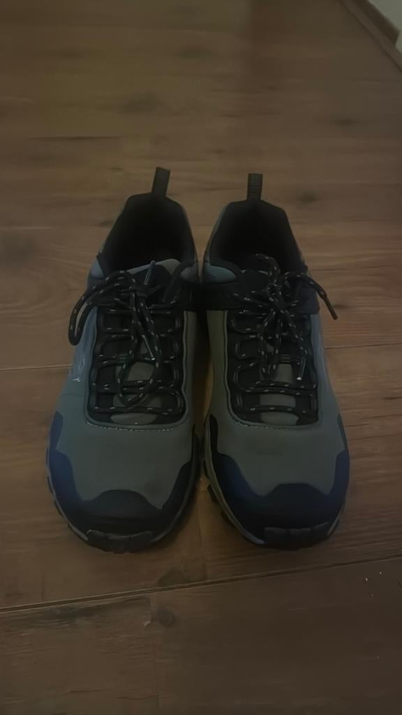 Wandelschoenen, Ophalen of Verzenden, Zo goed als nieuw, Schoenen