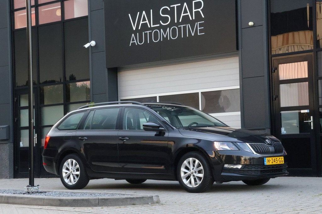 Skoda Octavia Combi 1.4 TSI Greentech Ambition Business | DS, Auto's, Skoda, Bedrijf, Te koop, Octavia, ABS, Adaptive Cruise Control