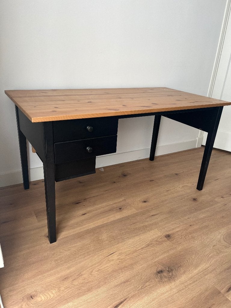 IKEA Leksvik bureau – massief hout, Ophalen, Zwart, Gebruikt, IKEA