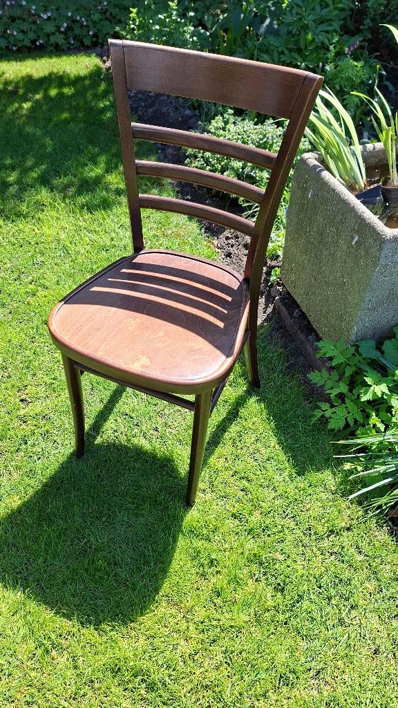 4 Cafe stoelen lichtgewicht en stapelbaar nu 75 euro samen, Ophalen, Bruin, Eén