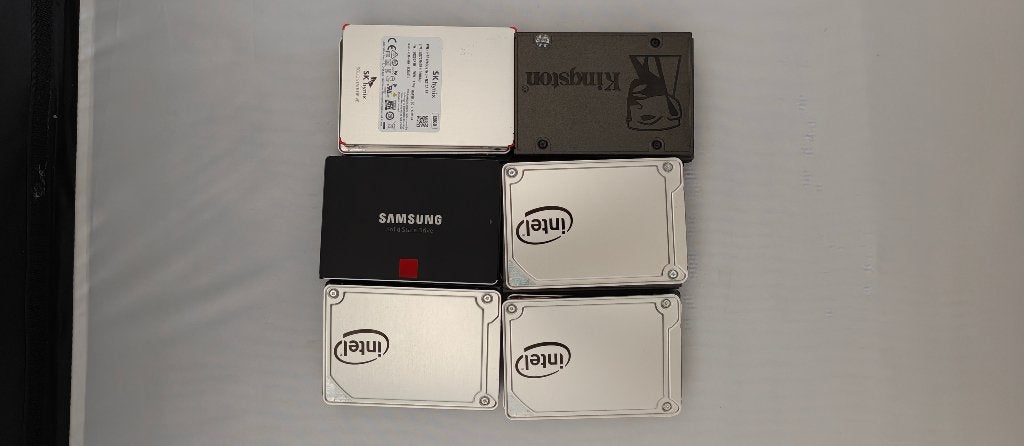 Partij 120GB en 128GB SSD's, Computers en Software, Gebruikt, Ophalen of Verzenden, Laptop, Intern