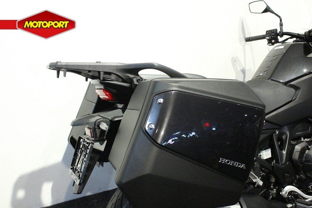Honda NT 1100 DCT, Bedrijf, Sport