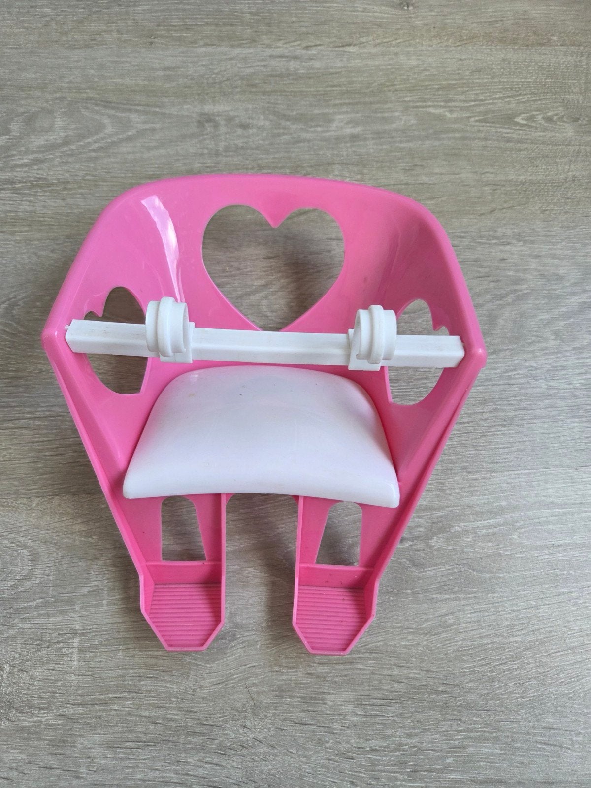 Roze poppenfietszitje met hartjesuitsparing, Ophalen of Verzenden