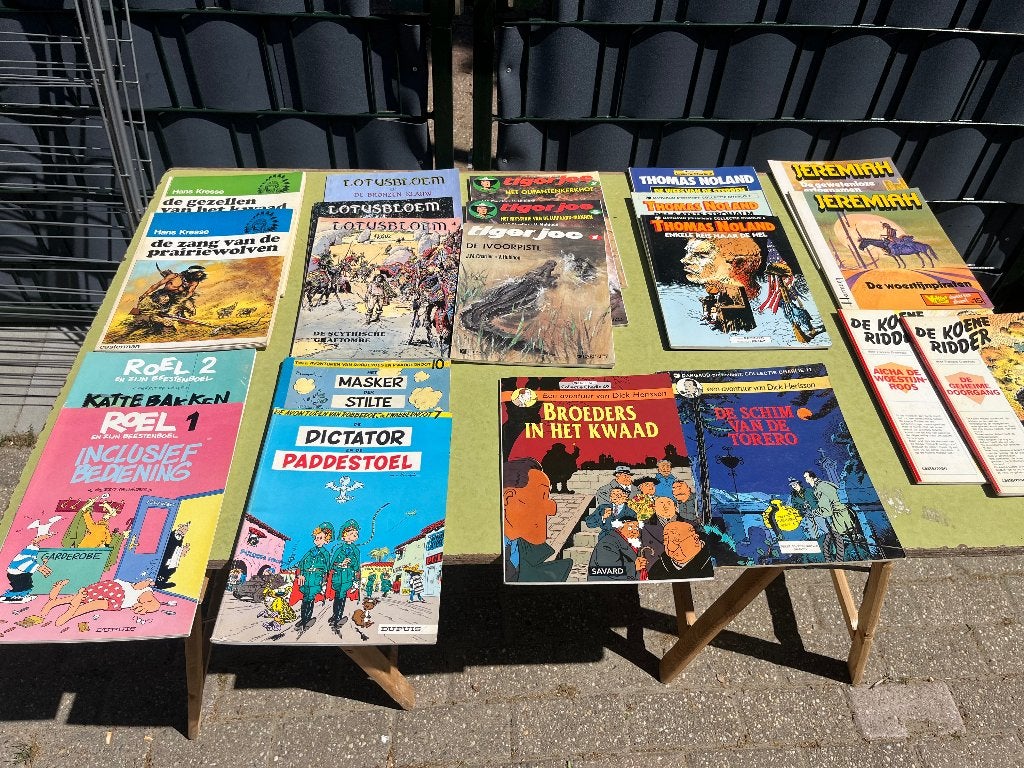 Strips diverse, Boeken, Meerdere stripboeken, Ophalen of Verzenden, Gelezen