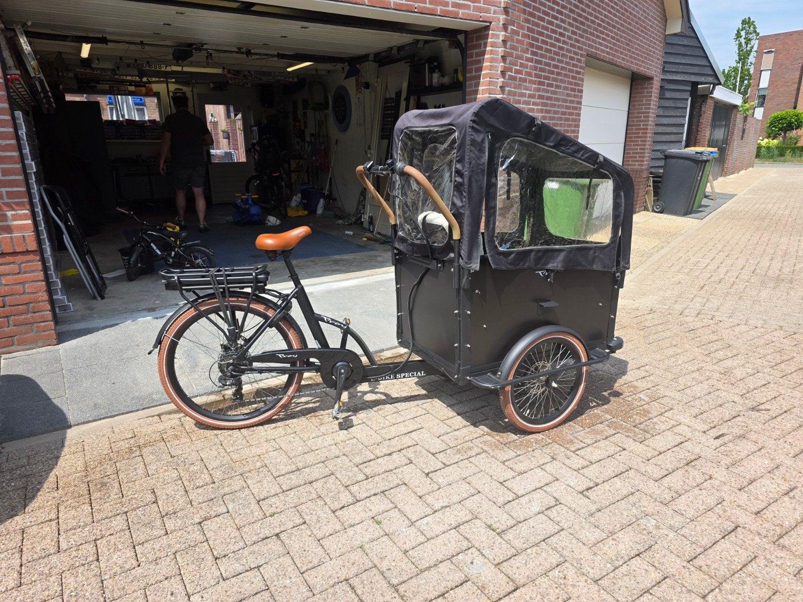 Voque troy elektrische bakfiets, 4 kinderen of meer, Gebruikt, Huif, Schijfrem