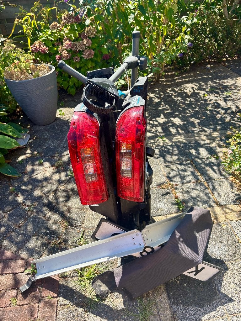 ORIS TRACC fietsendrager voor 3 fietsen – trekhaak – 60 kg, Auto diversen, Ophalen, Zo goed als nieuw, 2 fietsen, Trekhaakdrager