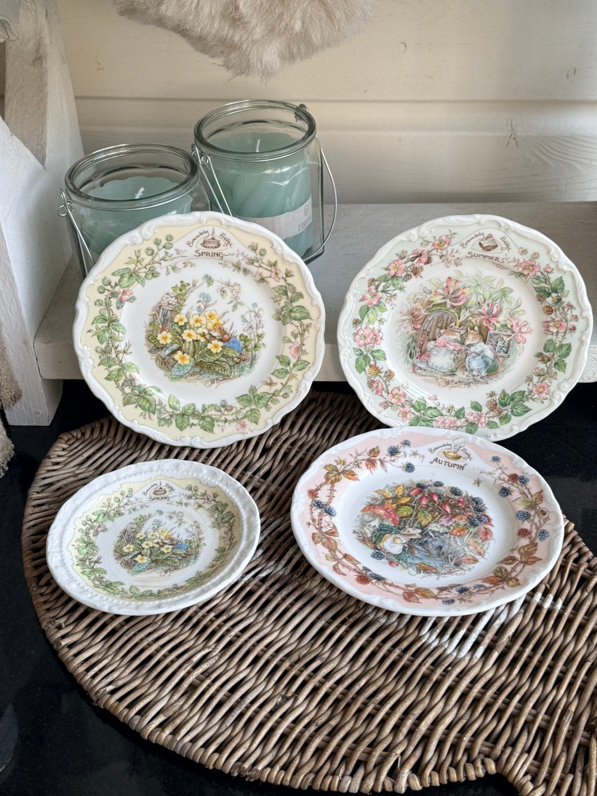 Brambly Hedge Royal Doulton 3x16cm en petit four, Antiek en Kunst, Ophalen
