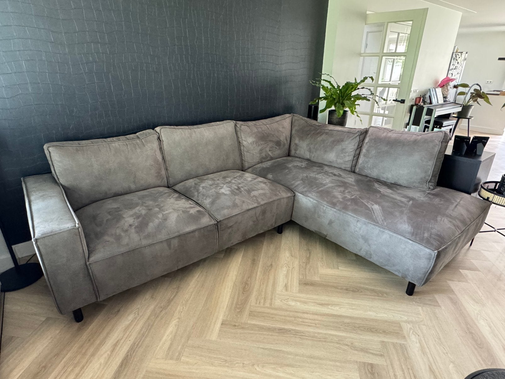 Te koop: Antraciet microvezel loungebank hoekbank 290 cm, Ophalen, Zo goed als nieuw