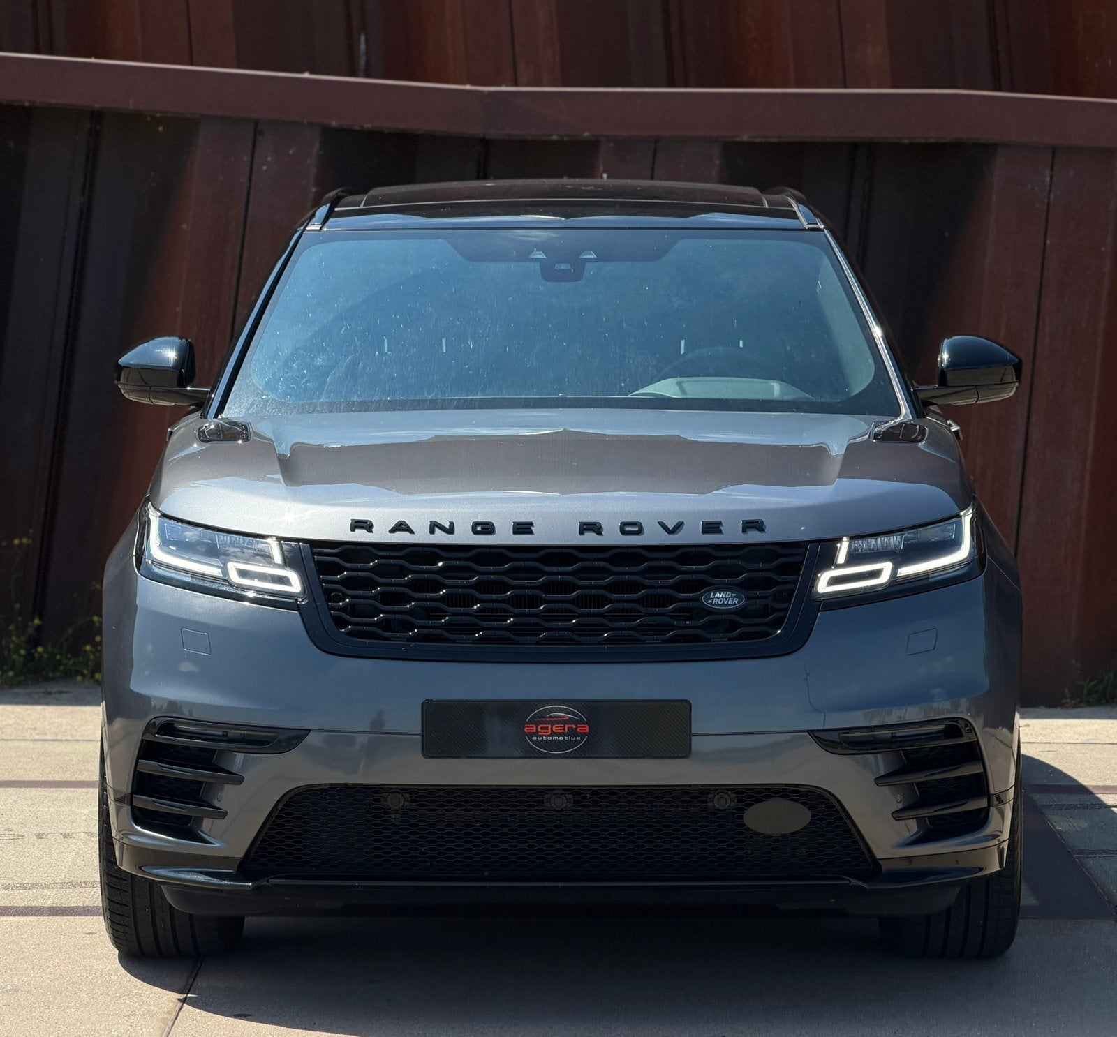 Land Rover Range Rover Velar 2.0 P300 R-Dynamic PANO Luchtv., Auto's, Land Rover, Automaat, Zwart, 4 cilinders, Range Rover Velar