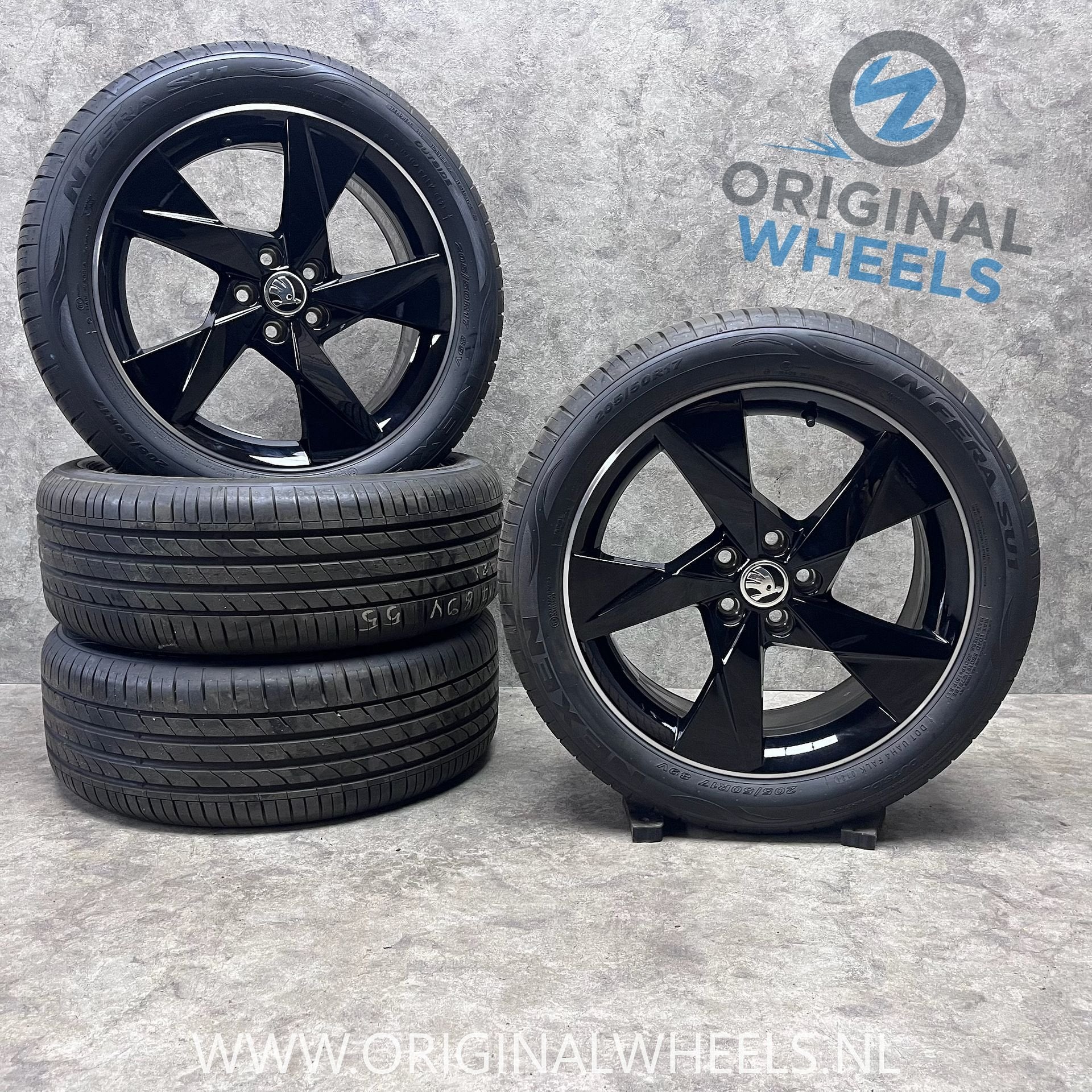 ZGAN 17 inch originele velgen + zomerbanden Skoda Kamiq, Auto-onderdelen, Banden en Velgen, Gebruikt, -, -, Banden en Velgen