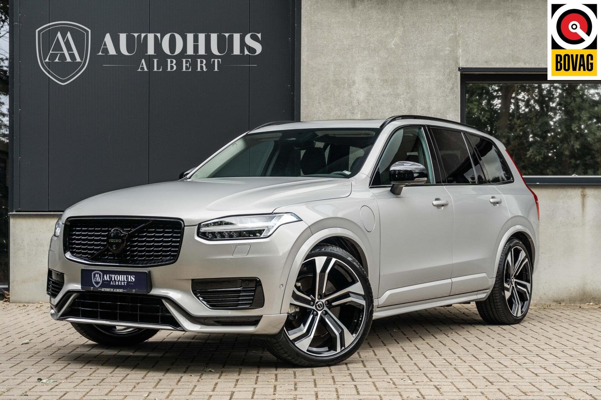Volvo XC90 T8 Plus Dark H&K Pano Lucht 360c Trekhaak 22', Gebruikt, Zwart, 4 cilinders, 7 stoelen