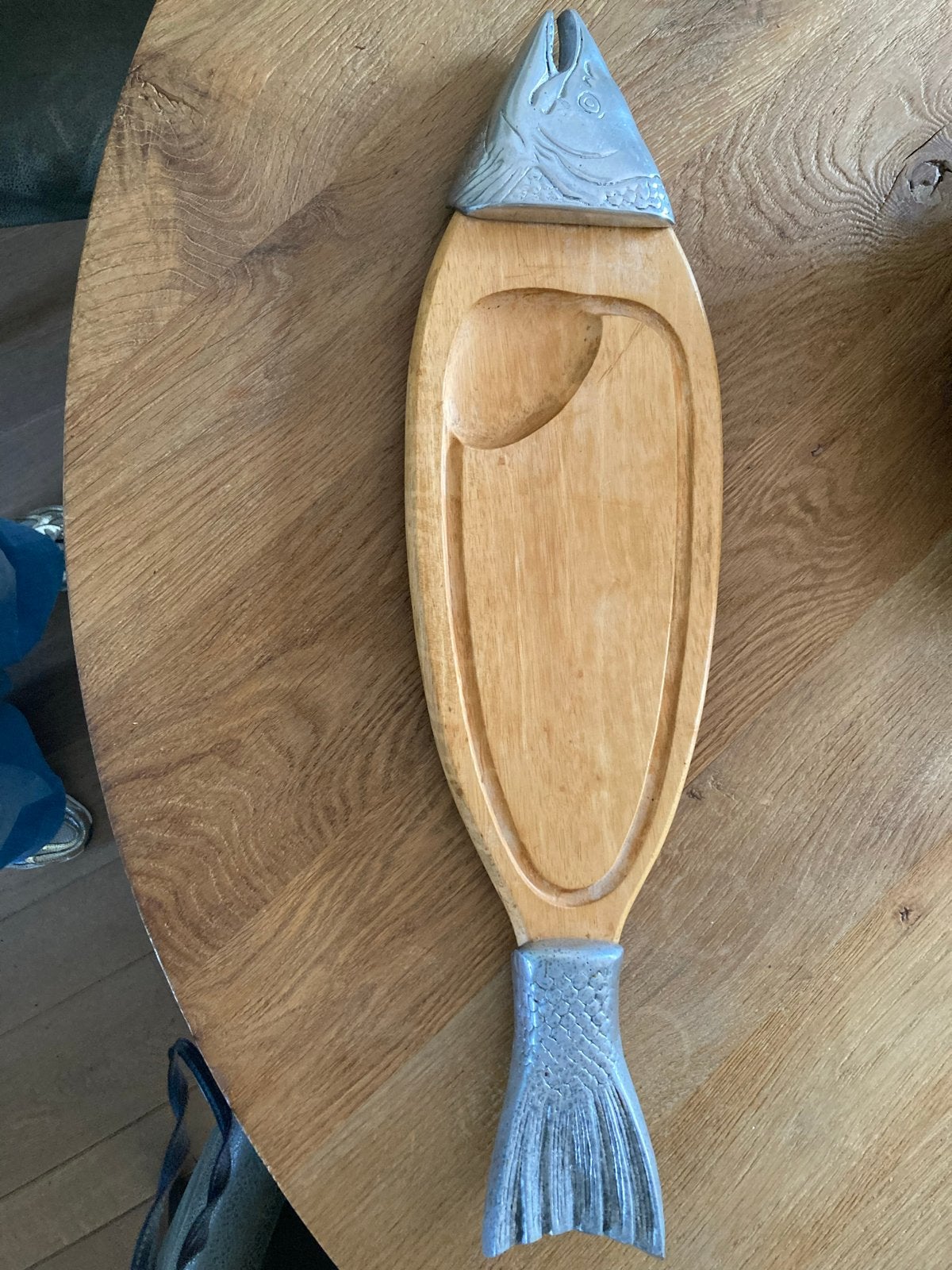 Unieke houten visplank met metalen kop en staart, Ophalen, Hout, Snij-/serveerplank, Zo goed als nieuw