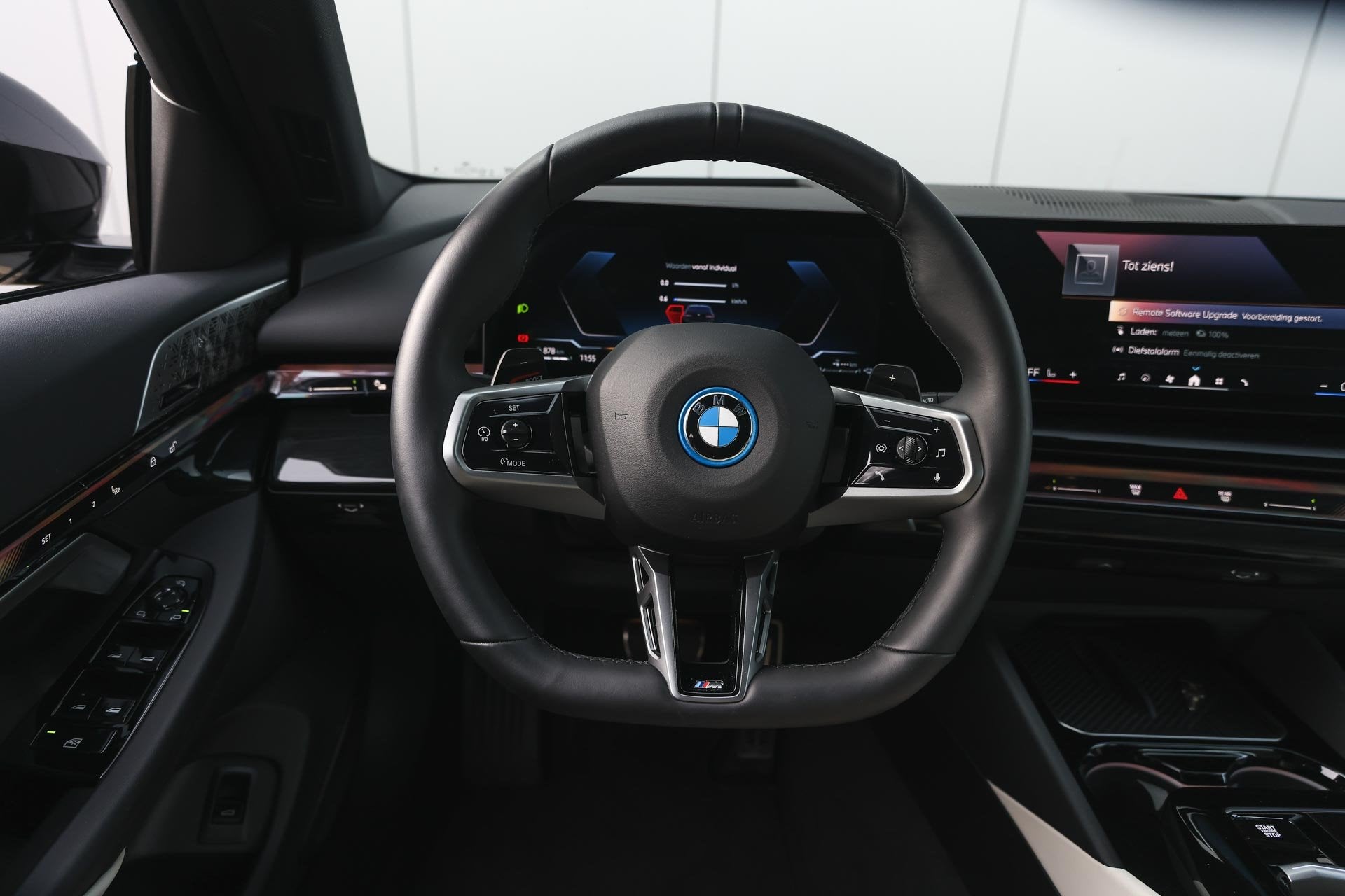 BMW 5 Serie Touring 530e M Sport Automaat / Bowers & Wilkins, Auto's, Achterwielaandrijving, Euro 6, 4 cilinders, Zilver of Grijs