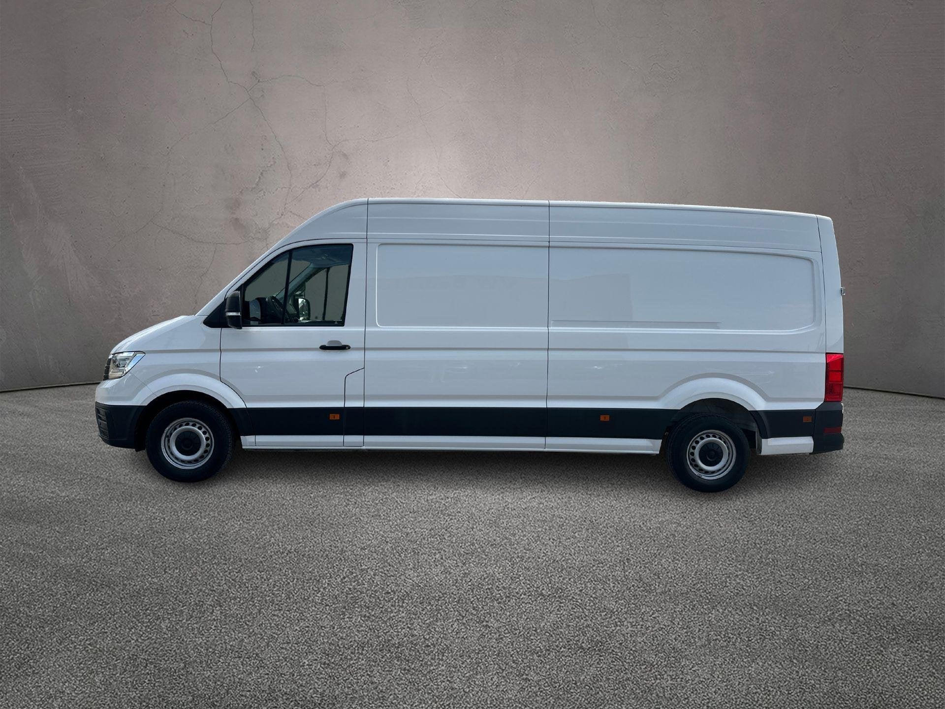 Volkswagen Crafter 35 2.0 TDI 177pk L4H3 | LED-koplampen| 14, Stof, Gebruikt, 4 cilinders, Volkswagen