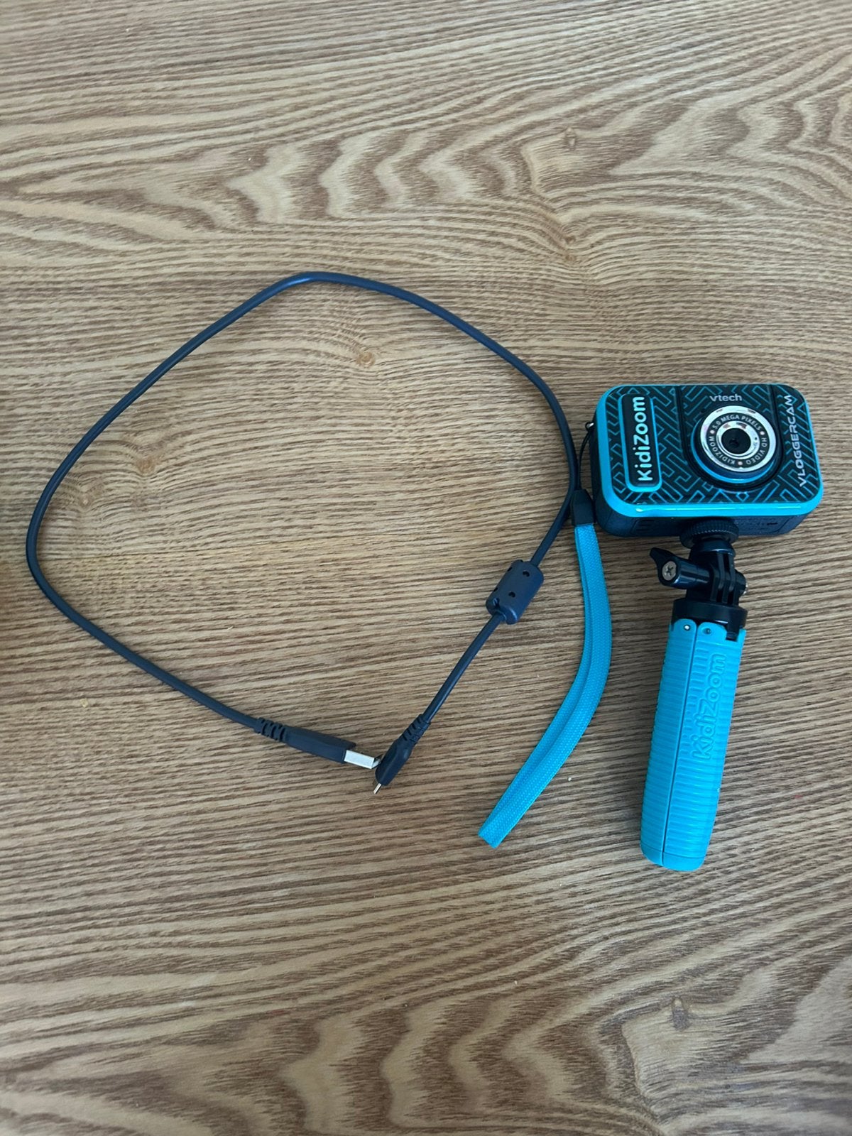 VTech KidiZoom Vloggercam met accessoires en hoes, Ophalen, Zo goed als nieuw, 6 jaar of ouder