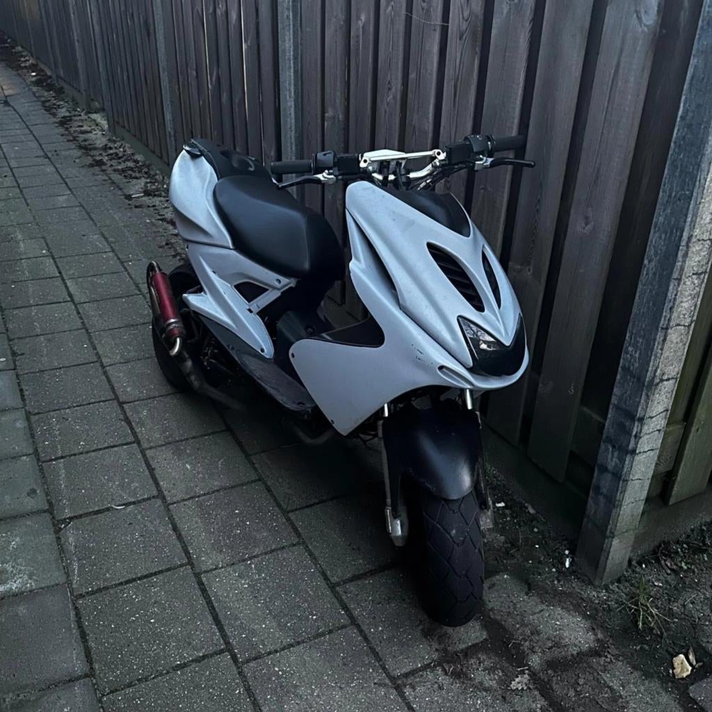 Yamaha aerox 50cc 2takt, Fietsen en Brommers, Scooters | Yamaha, Ophalen, Tweetakt, Gebruikt, Aerox