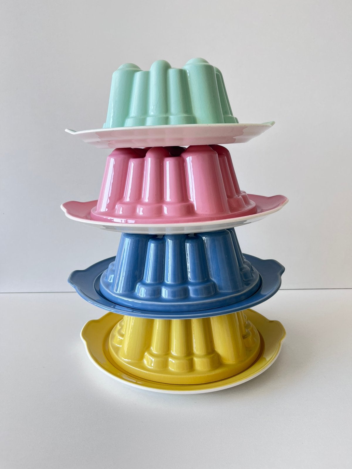 Pastel regout puddingvorm Pastel servies, Overige merken, Overige typen, Ophalen of Verzenden, Zo goed als nieuw