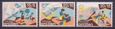 Nederlandse Antillen 515/7 postfris Kinderpostzegels 1975, Ophalen of Verzenden, Postfris