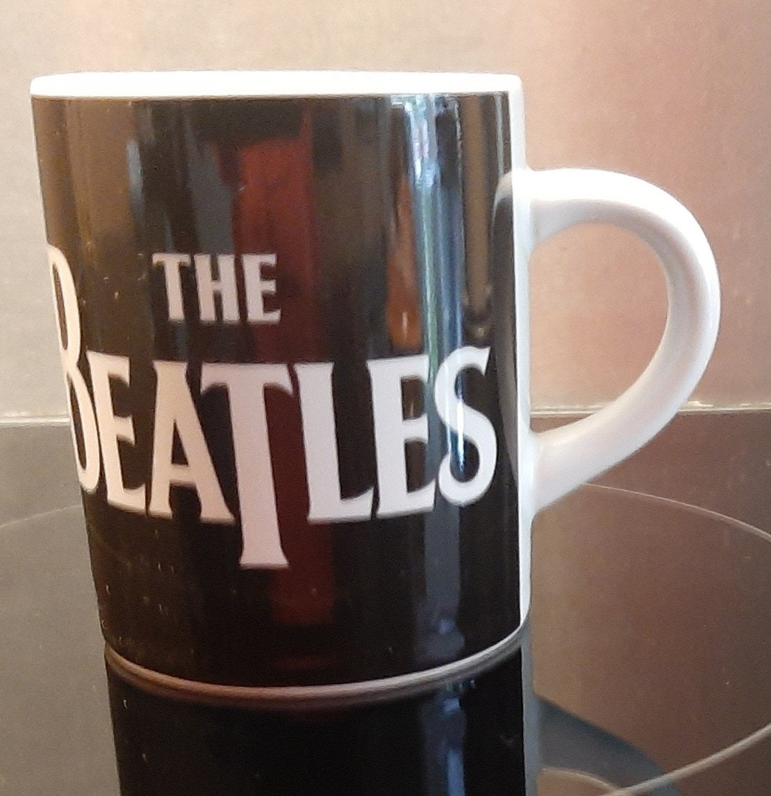 The Beatles Mini Mok - Collectie Item in Doosje, Ophalen of Verzenden, Zo goed als nieuw, Gebruiksvoorwerp