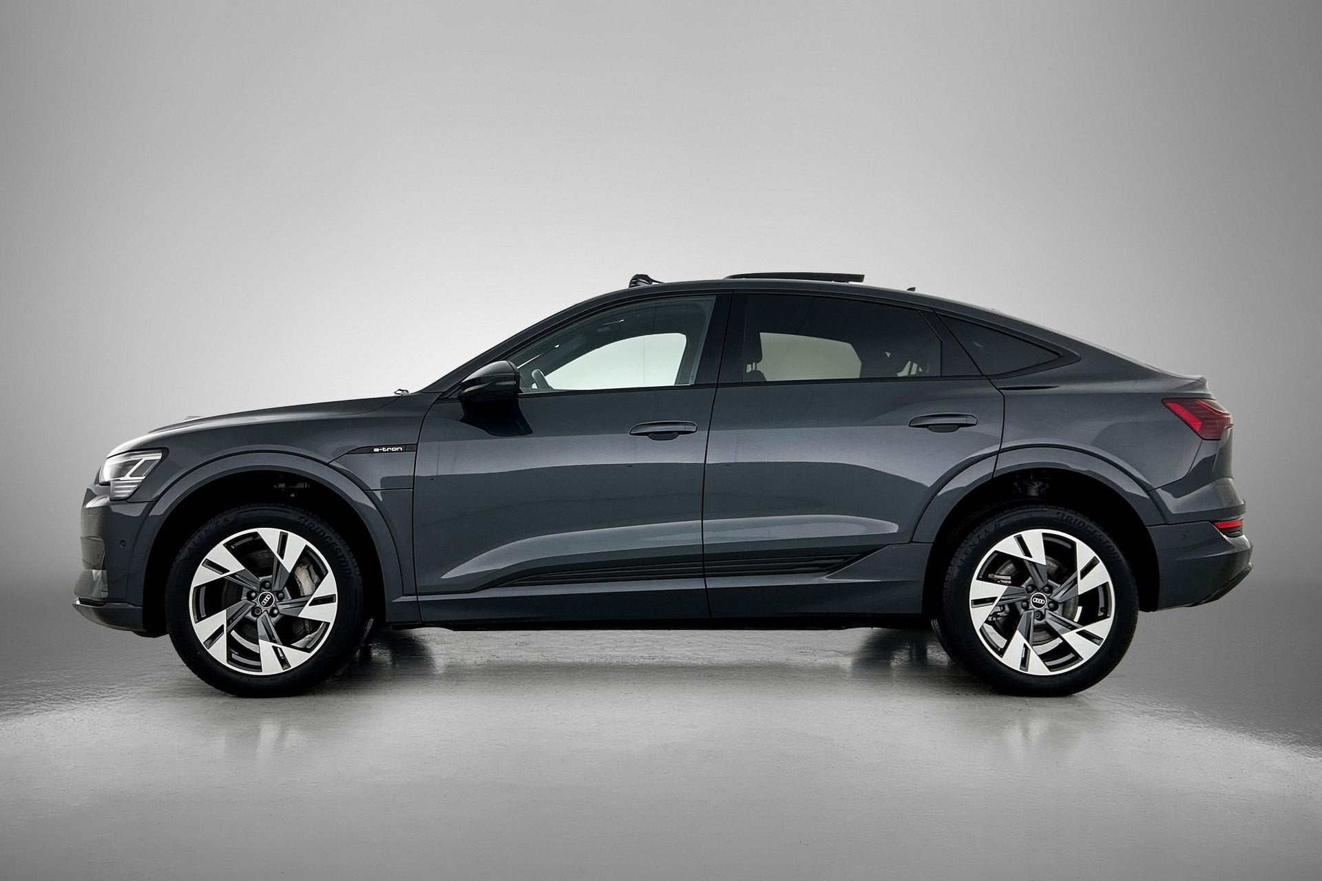 Audi E-tron Sportback 55 quattro Business edition Plus 95 kW, Automaat, 131 €/maand, Zwart, 1583 min