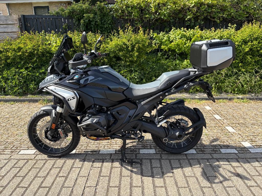BMW R 1300 GS Triple Black met 4 jaar Fabrieks Garantie, 2 cilinders, Occasion, Motorrijbewijs A, Handvatverwarming