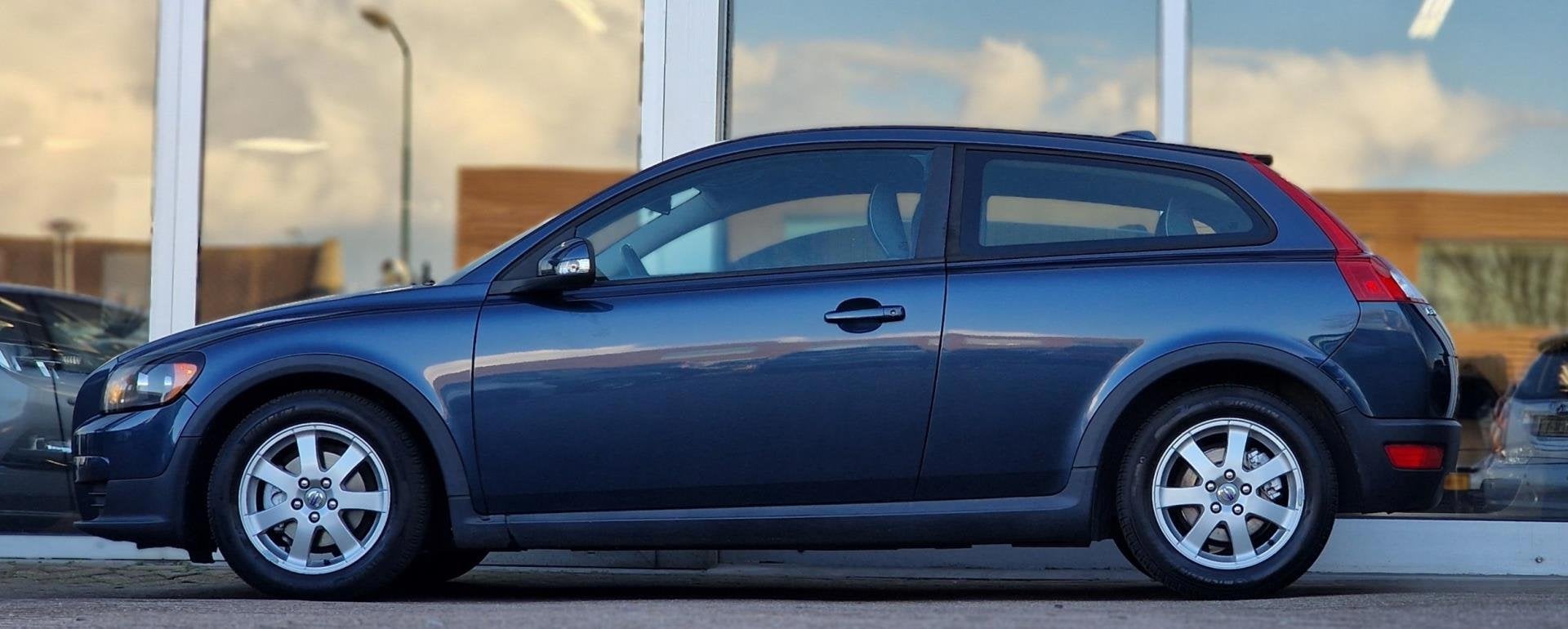 Volvo C30 1.6i Advantage 3e Eigenaar Mooi! 100% Onderhouden, Auto's, Voorwielaandrijving, 1596 cc, Gebruikt, Zwart