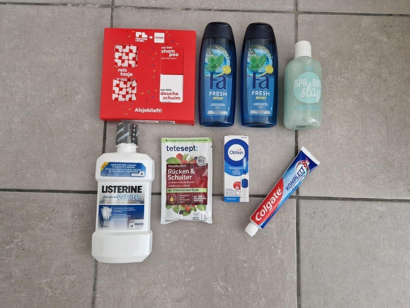 Pakketje cosmetische producten. Nieuw., Ophalen of Verzenden, Nieuw, Bad & Douche