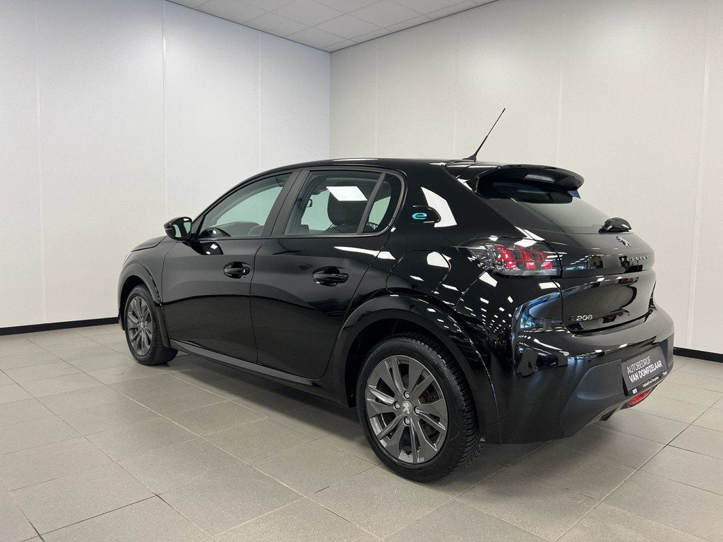 Peugeot e-208 EV Active 50 kWh / Stoelverw / Pdc / SOH 100%, Auto's, Peugeot, 12 maanden, Gebruikt, Zwart, Automatische klimaatregeling