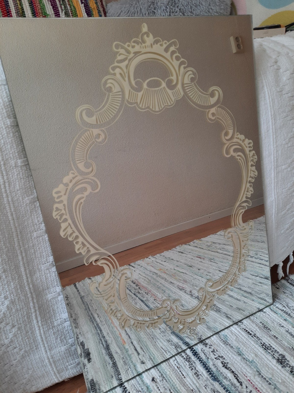 Spiegel met sierlijk patroon, 40x55 cm, Huis en Inrichting, Minder dan 50 cm, Gebruikt, Ophalen of Verzenden, Minder dan 100 cm