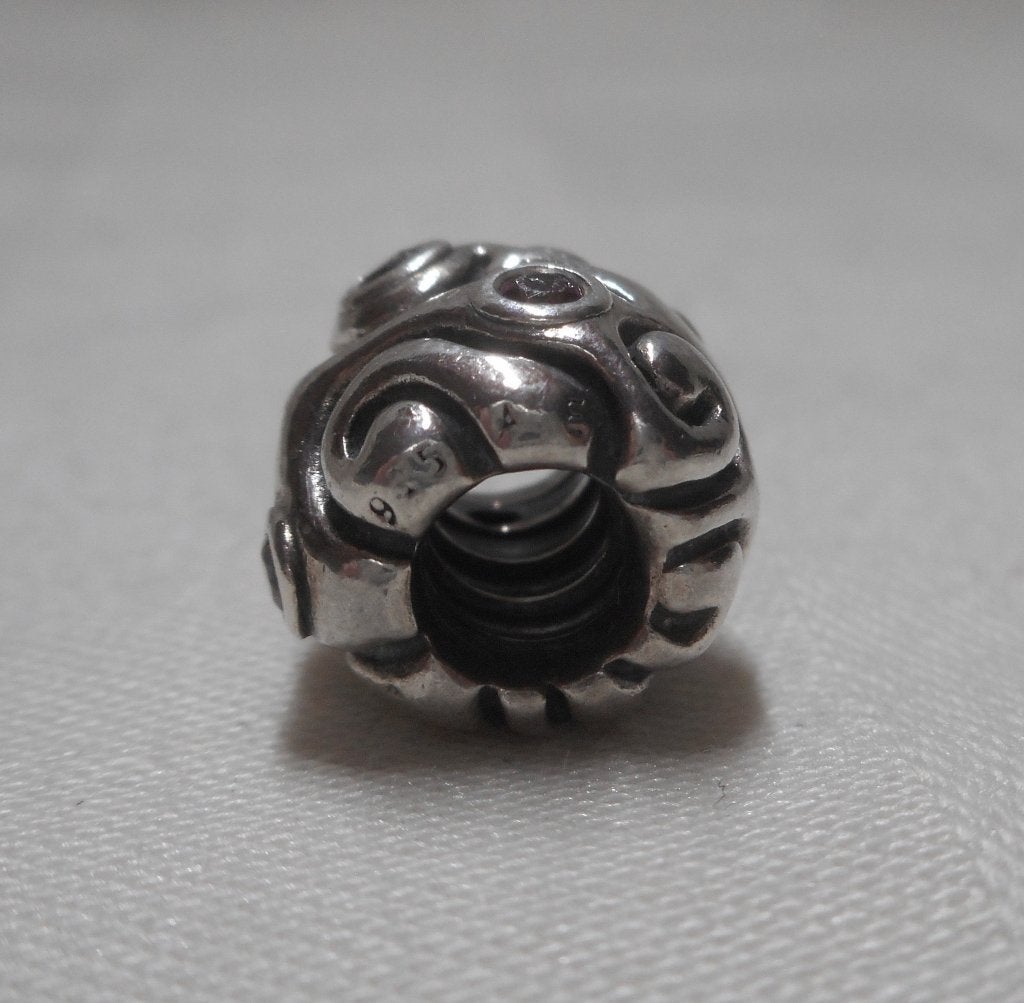 Zilveren Pandora bedel met rode steentjes nr.312, Verzenden, Pandora, Zo goed als nieuw, 1 bedel