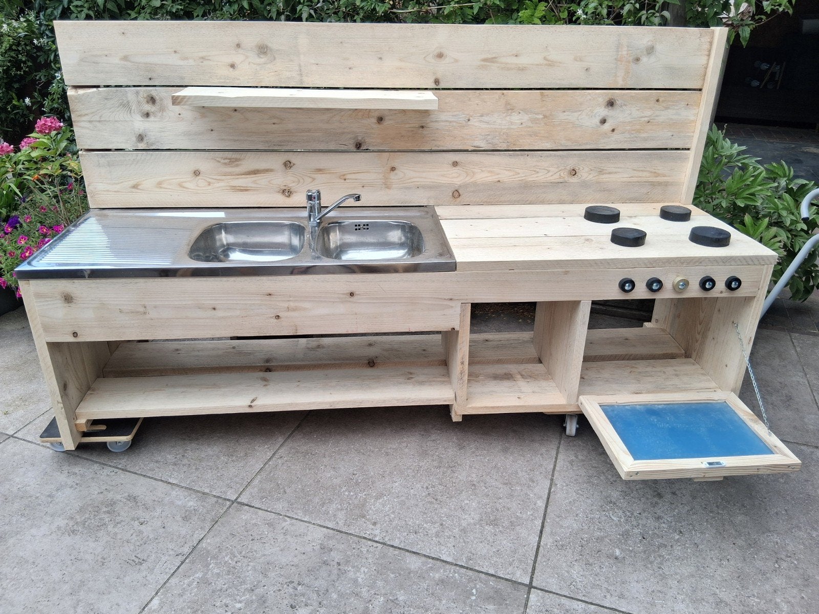 Buitenkeuken, Ophalen