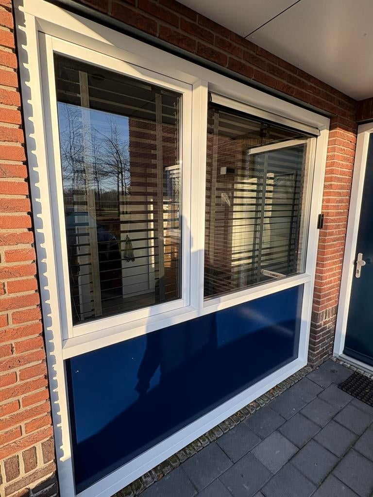 Kozijn met raam garage uitbouw carport kunststof, Doe-het-zelf en Verbouw, Kozijnen en Schuifpuien, Zo goed als nieuw, Raamkozijn