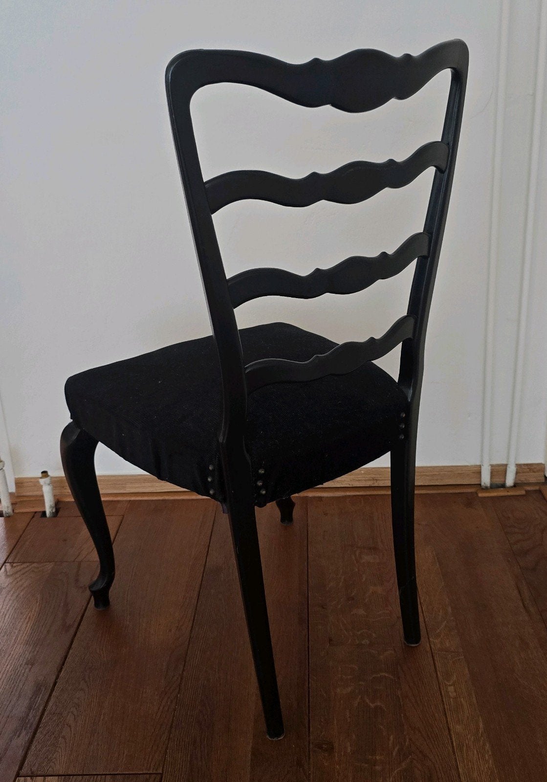 Vintage rococo look stoel, mat zwart met zwarte bekleding, Ophalen