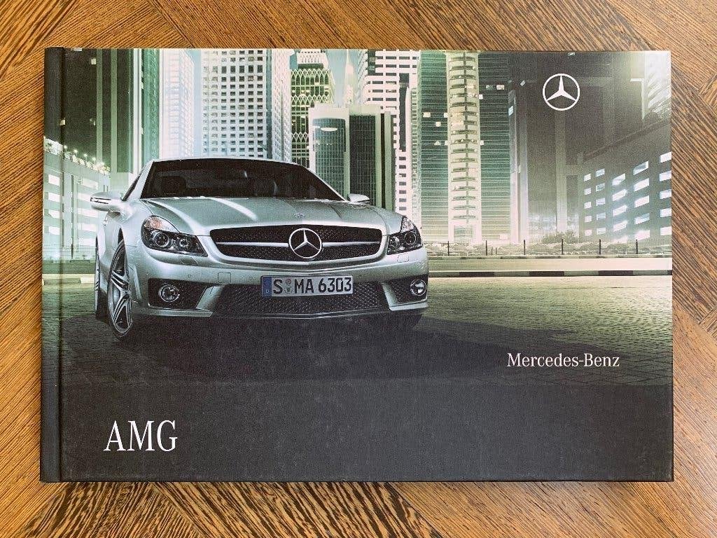 Folder, brochure Mercedes-Benz AMG hardcover 2008 Engels, Nieuw, Mercedes-Benz, Mercedes, Ophalen of Verzenden