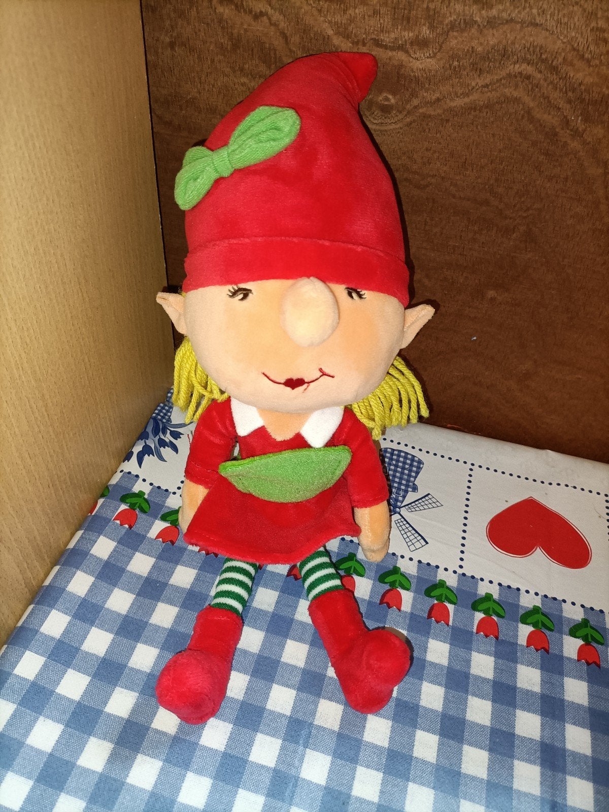 Kerst elf knuffel kerstelf Bob de Bär 33 cm, Ophalen of Verzenden, Zo goed als nieuw, Overige typen