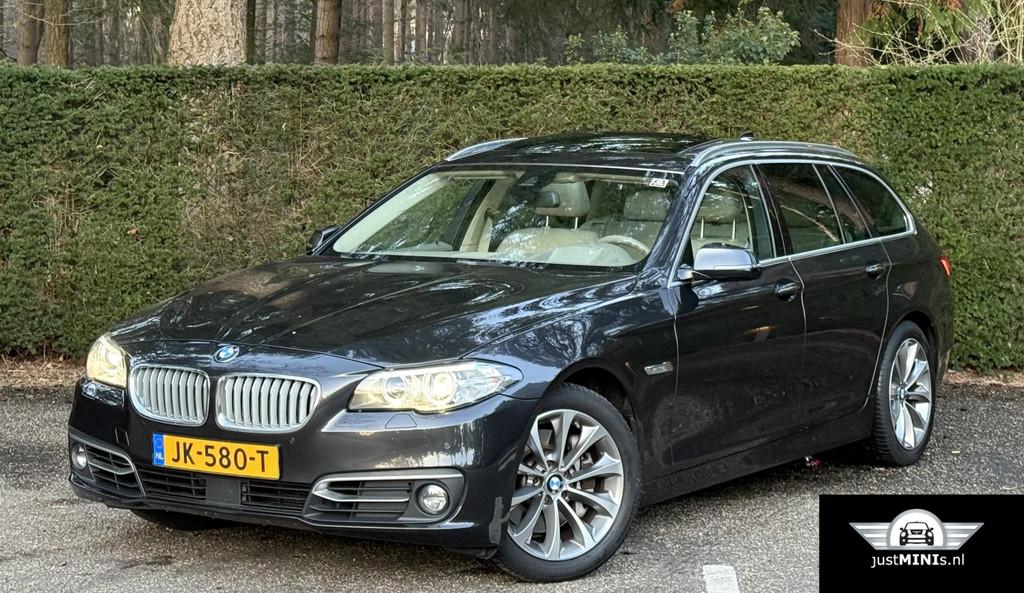 BMW 530xd High Executive touring AUT PANO HUD 4X4 LEDER FACE, Automaat, Automatische klimaatregeling, Gebruikt, 2993 cc