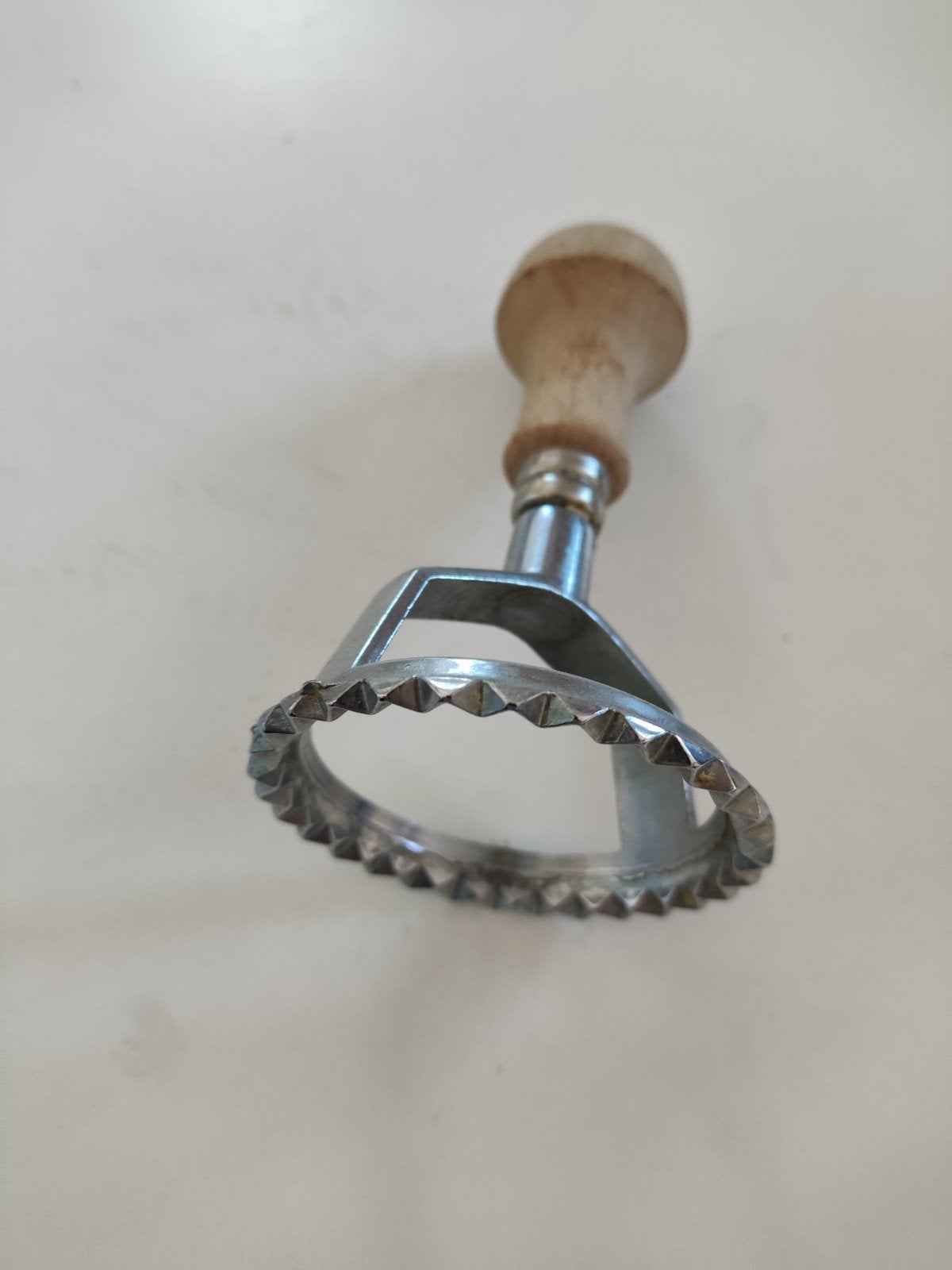 Ravioli stempel met houten handvat, Ophalen of Verzenden