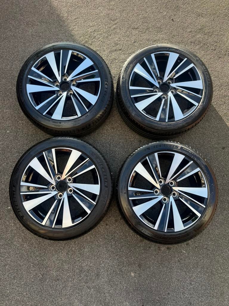 toyota corolla velgen 17 inch orgineel