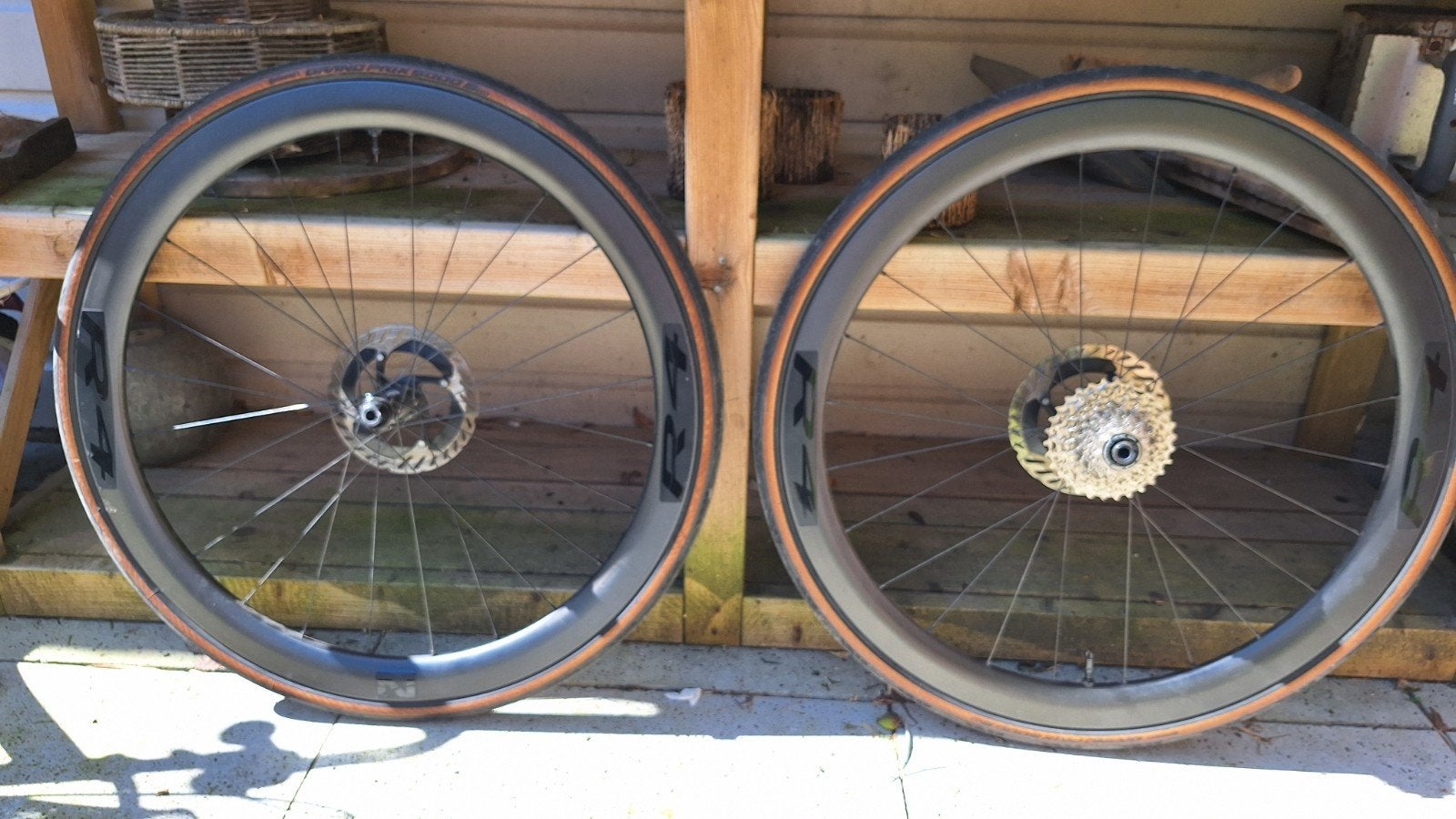 Set van 2 carbon wielen 40mm  zonder banden en schijfremmen, Fietsen en Brommers, Fietsonderdelen, Wiel, Gebruikt, Ophalen of Verzenden