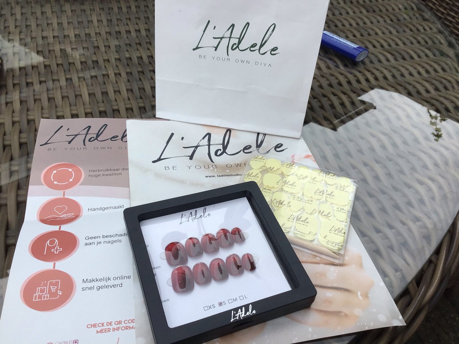 L'Adele Press-On Nagels - Nieuwe Set, Ophalen of Verzenden, Nieuw, Overige typen
