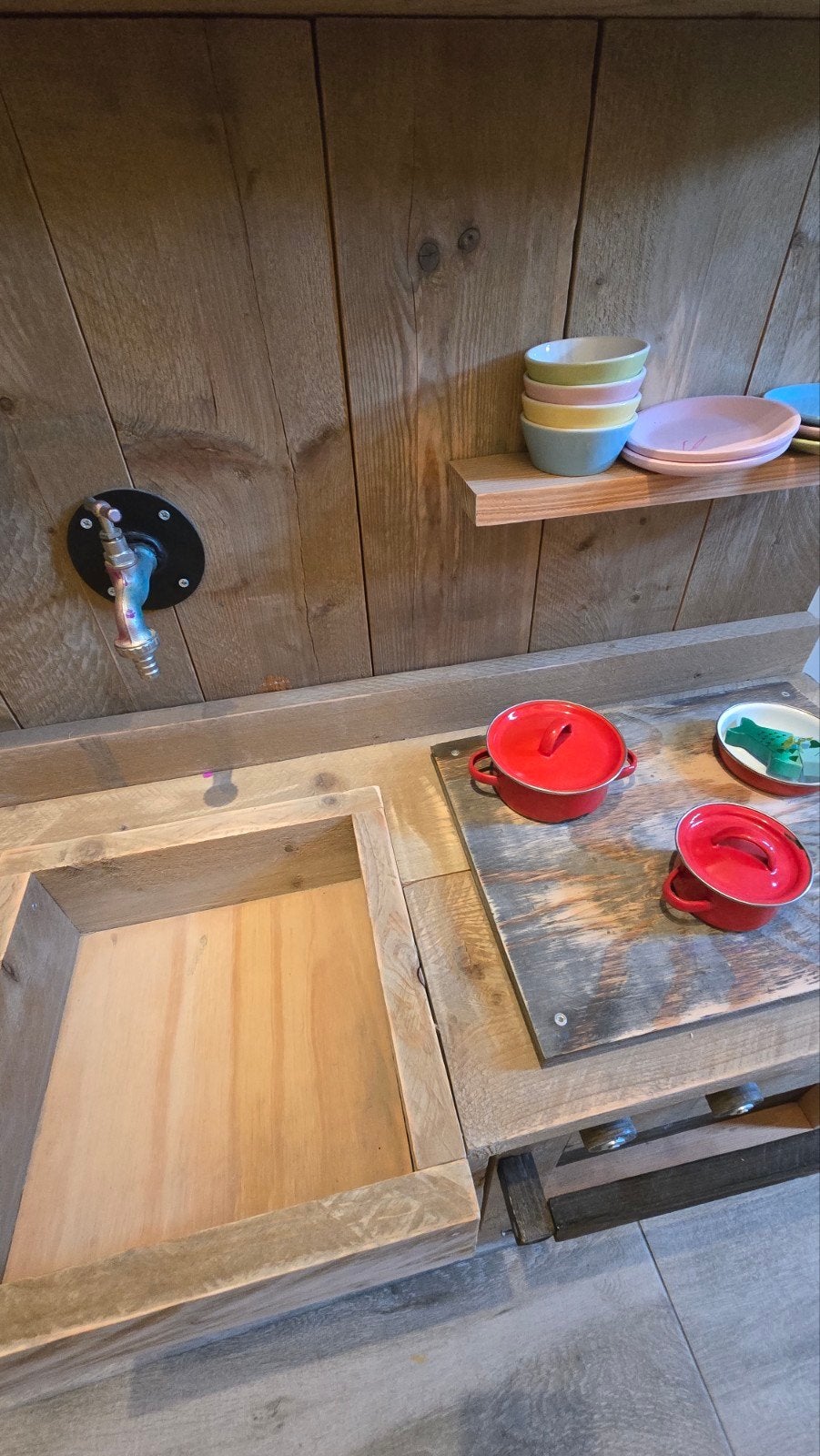 Houten speelkeuken met accessoires, Kinderen en Baby's, Speelgoed | Educatief en Creatief, Ophalen, Gebruikt, Knutselen