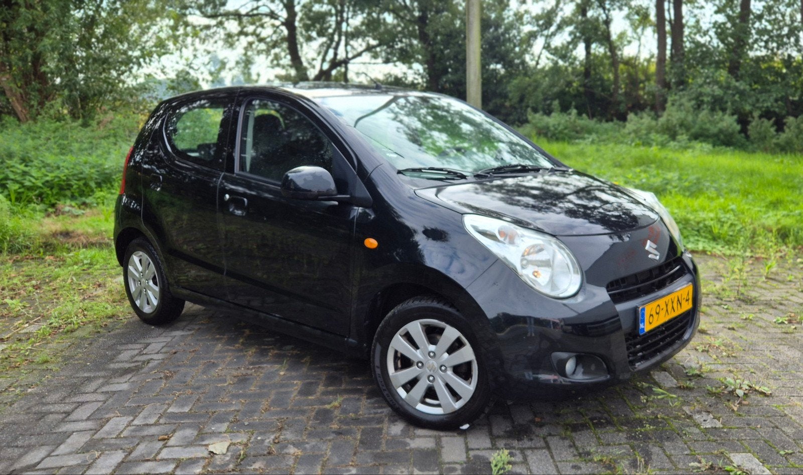 Suzuki Alto 1.0 2012 Zwart - AIRCO- 5-deus - Nieuwe APK, Voorwielaandrijving, Stof, 200 kg, 4 stoelen