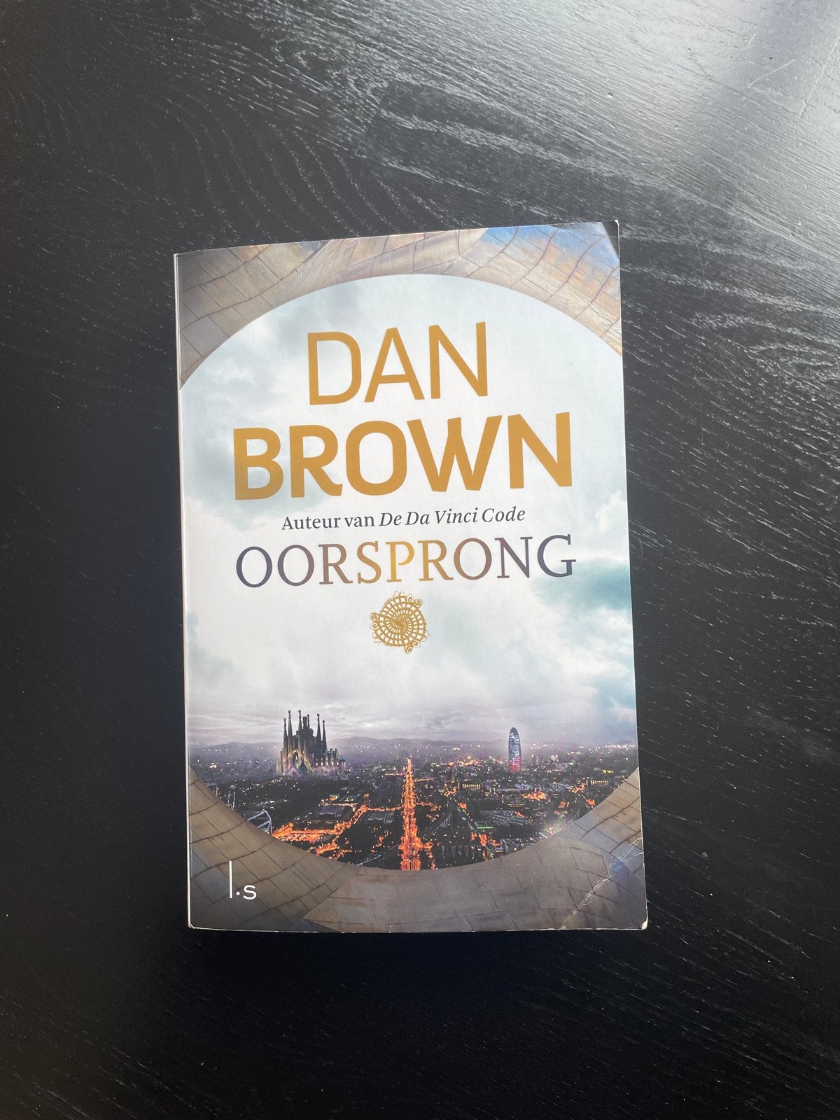 Oorsprong - Dan Brown (Paperback), Ophalen of Verzenden, Gelezen, Europa overig